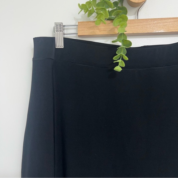 Sympli Scarlet Black Spandex Blend Matrix Stretch  Skirt - Picture 3 of 10